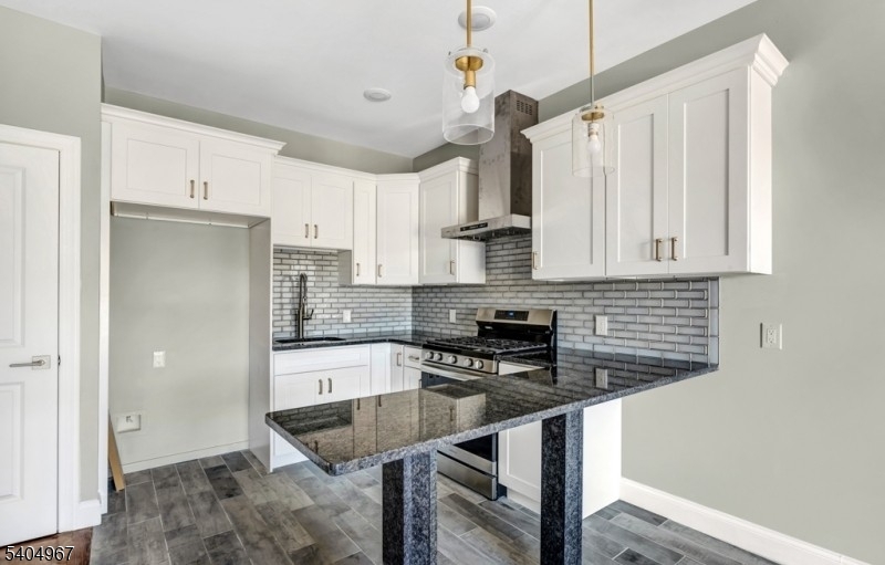 318 Dixon Avenue Paterson NJ 07501