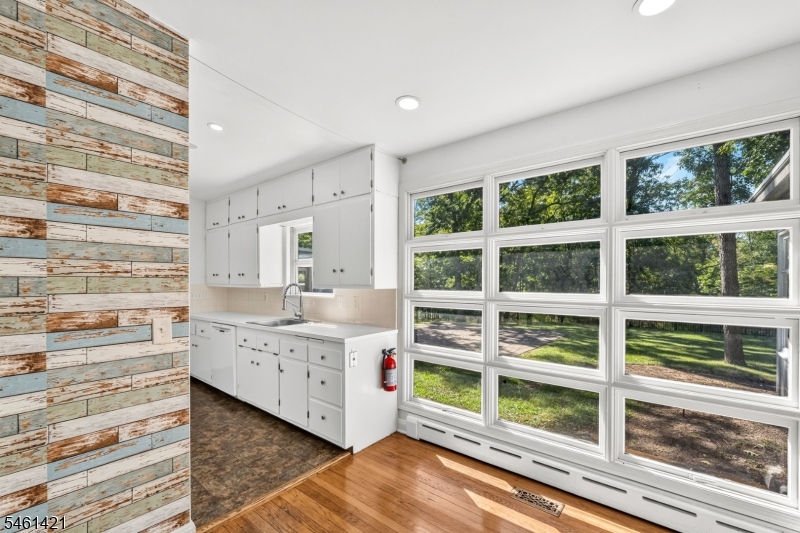 879 Vosseller Avenue Bridgewater NJ 08836