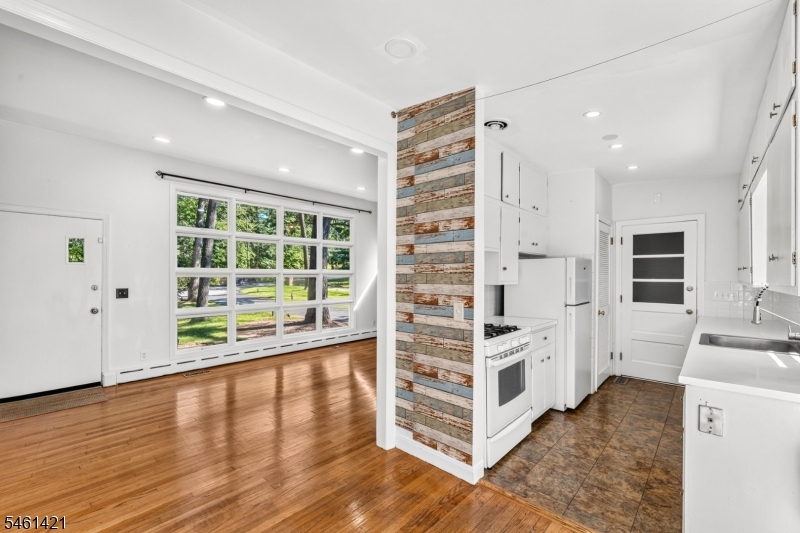 879 Vosseller Avenue Bridgewater NJ 08836
