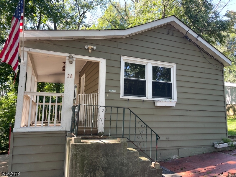 28 Harvard Trail Hopatcong NJ 07843