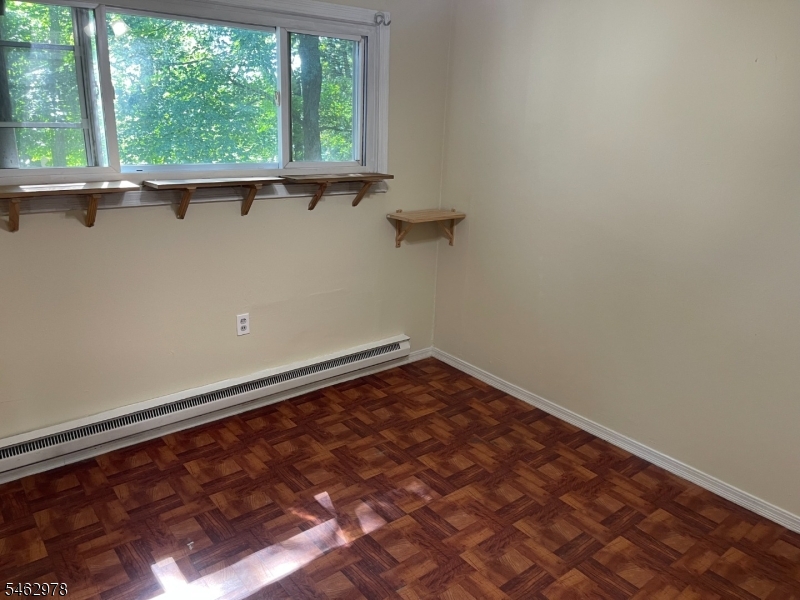 28 Harvard Trail Hopatcong NJ 07843