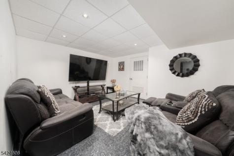 20 Pine Valley Road Livingston NJ 07039