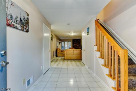 6 Hansen Place Wayne NJ 07470