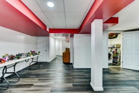 6 Hansen Place Wayne NJ 07470