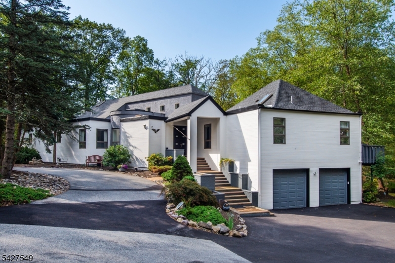 4 Springwood Terrace Kinnelon NJ 07405