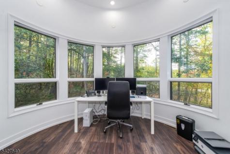4 Springwood Terrace Kinnelon NJ 07405