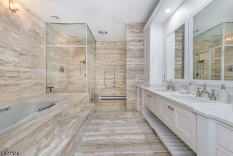 4 Springwood Terrace Kinnelon NJ 07405