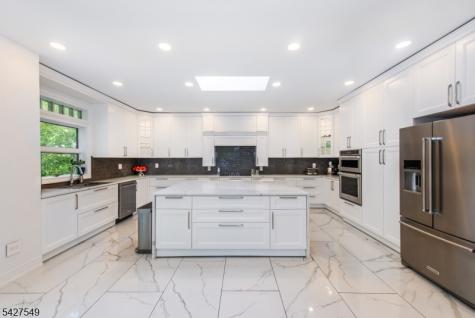 4 Springwood Terrace Kinnelon NJ 07405
