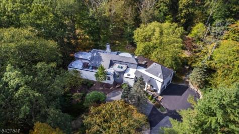 4 Springwood Terrace Kinnelon NJ 07405