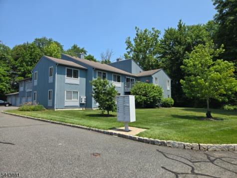 71 Drake Lane Roxbury NJ 07852