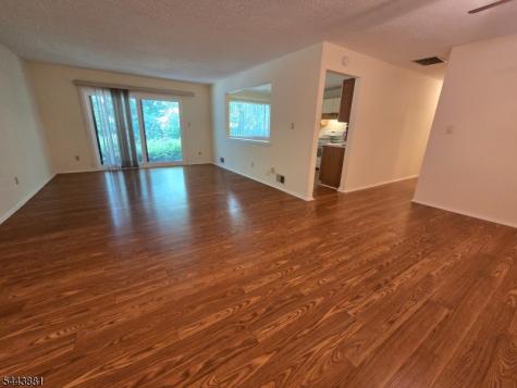 71 Drake Lane Roxbury NJ 07852