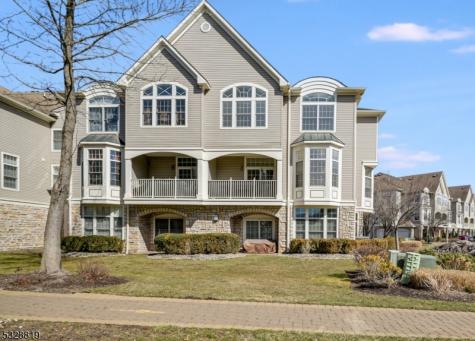 103 Crown Court Livingston NJ 07039