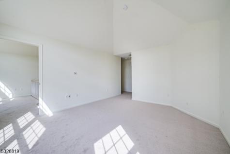 103 Crown Court Livingston NJ 07039
