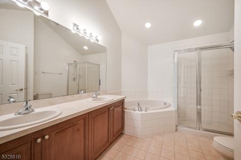 103 Crown Court Livingston NJ 07039