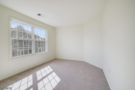 103 Crown Court Livingston NJ 07039