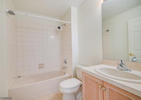 103 Crown Court Livingston NJ 07039