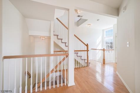 103 Crown Court Livingston NJ 07039