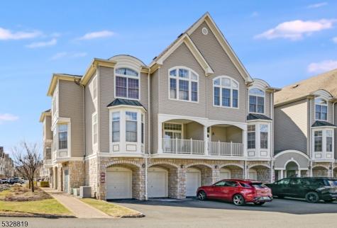 103 Crown Court Livingston NJ 07039