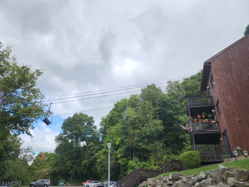 5 Red Lodge Dr Unit 6 Vernon NJ 07462