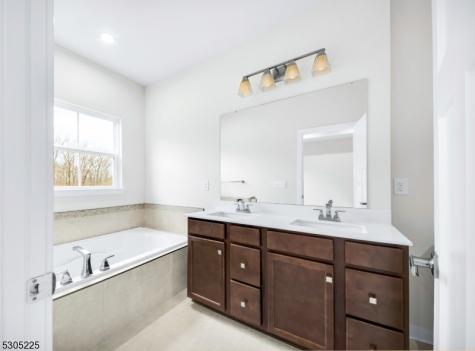 9 Peckwell Street Mount Olive NJ 07828