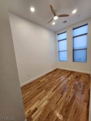 189 Main Street Paterson NJ 07505