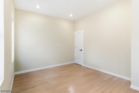 16 Eagle Street Newark NJ 07102