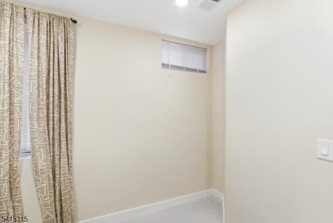 16 Eagle Street Newark NJ 07102