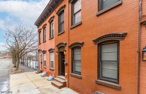 16 Eagle Street Newark NJ 07102