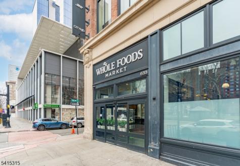 16 Eagle Street Newark NJ 07102