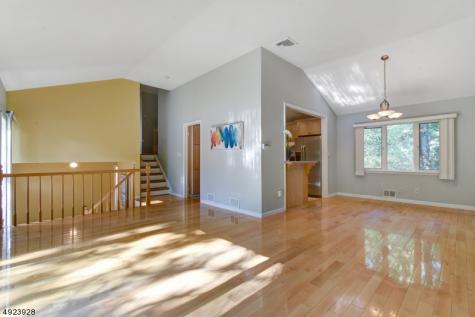 50 Falcon Road Livingston NJ 07039