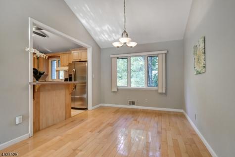 50 Falcon Road Livingston NJ 07039