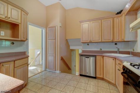 50 Falcon Road Livingston NJ 07039