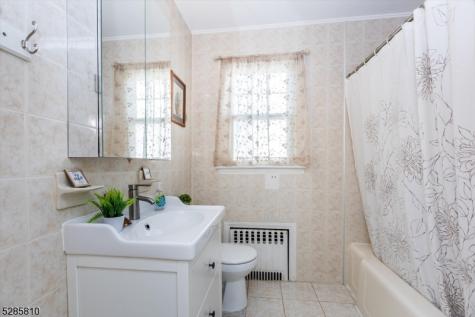 33 Linden Avenue Montclair NJ 07042