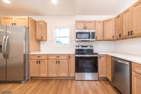 67 Water Street Milford NJ 08848