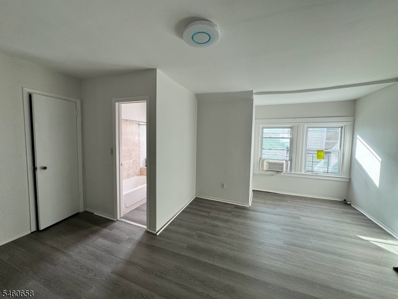 854 S 15th Street Newark NJ 07108