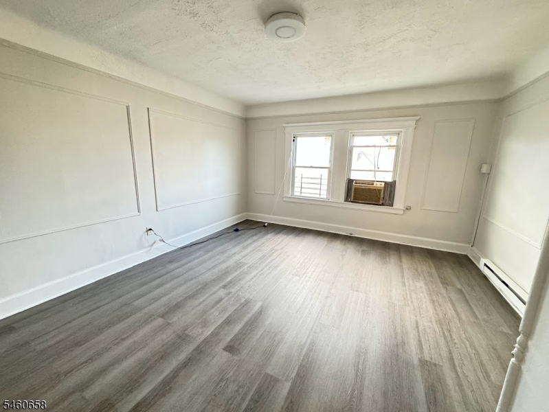 854 S 15th Street Newark NJ 07108