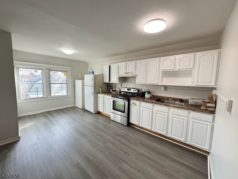 854 S 15th Street Newark NJ 07108