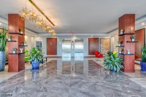 121 S Munn Avenue East Orange NJ 07018