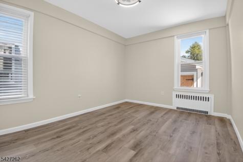 29 Wolf Place Irvington NJ 07111