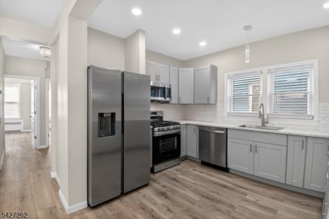 29 Wolf Place Irvington NJ 07111
