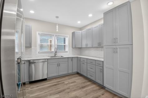 29 Wolf Place Irvington NJ 07111