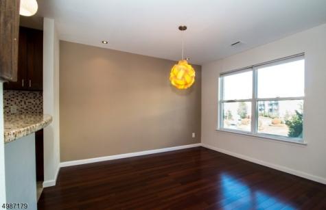 22 Frankie Lane East Hanover NJ 07936