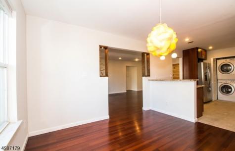 22 Frankie Lane East Hanover NJ 07936