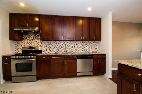 22 Frankie Lane East Hanover NJ 07936