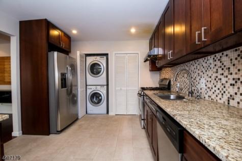22 Frankie Lane East Hanover NJ 07936