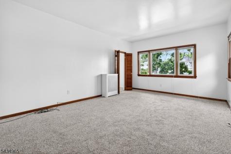 319 Paterson Avenue East Rutherford NJ 07073