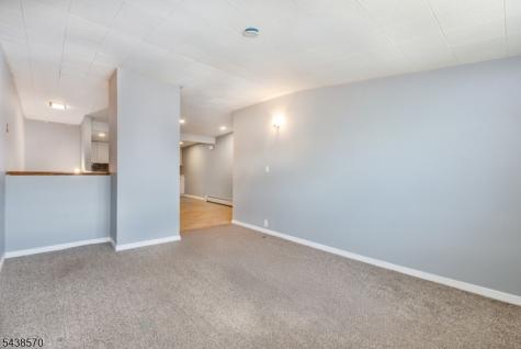 86 E 9th Street Clifton NJ 07011