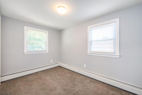 86 E 9th Street Clifton NJ 07011
