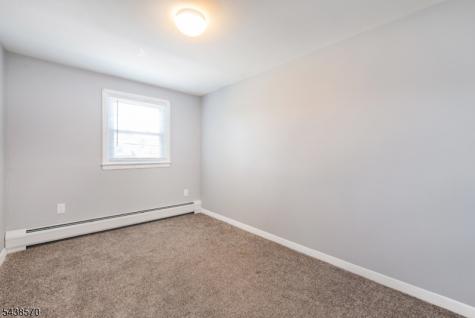 86 E 9th Street Clifton NJ 07011