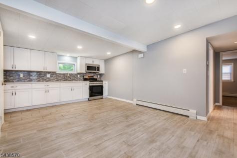 86 E 9th Street Clifton NJ 07011